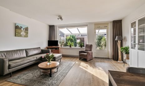 Te koop: Foto Woonhuis aan de Burgemeester de Herderplantsoen 66 in Koudekerk aan den Rijn