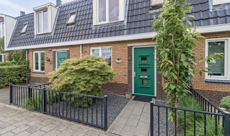 Te koop: Foto Woonhuis aan de Esdoorn 4 in Benthuizen