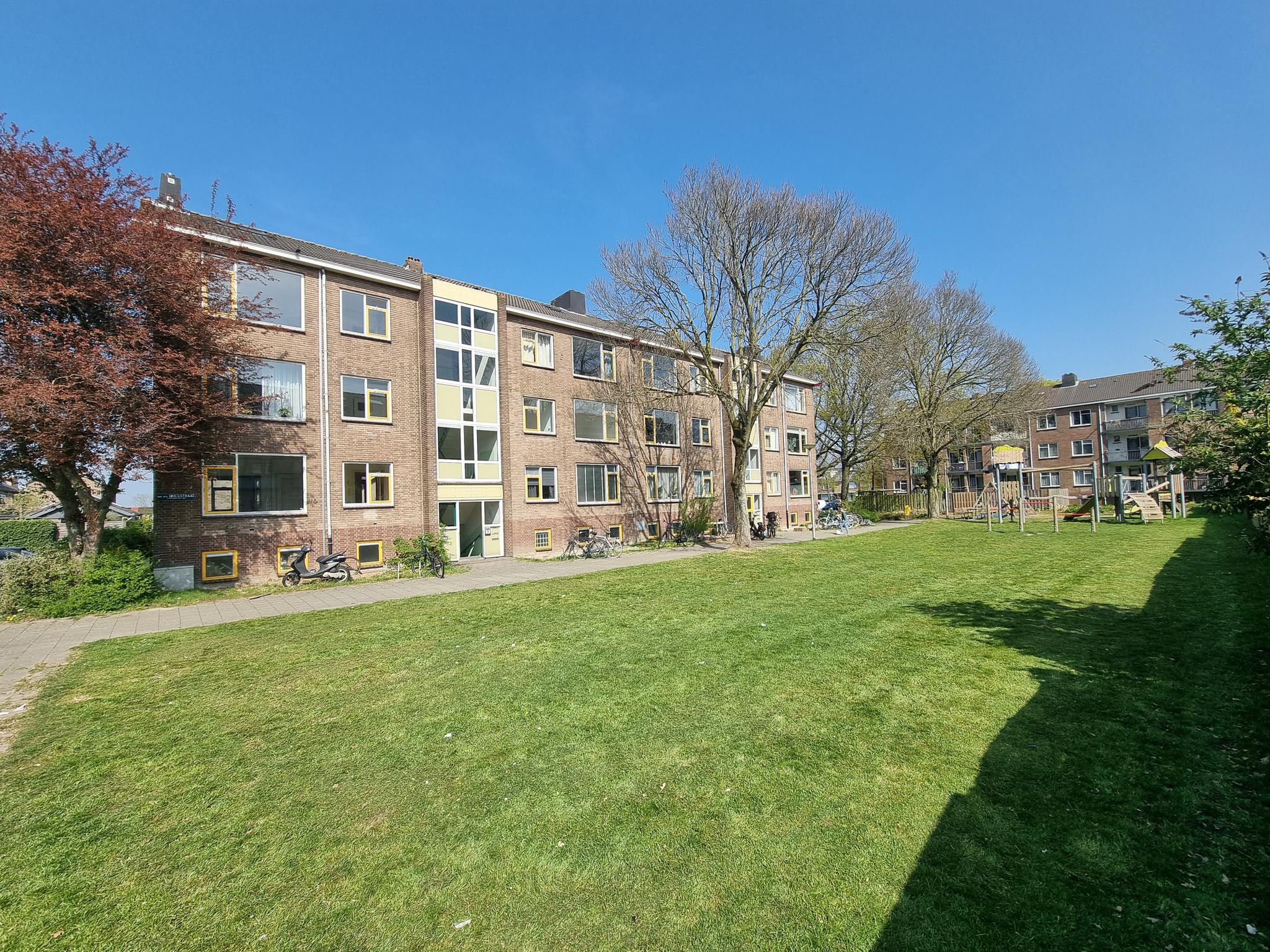koop  Alphen aan den Rijn  Van der Doesstraat 15 – Hoofdfoto