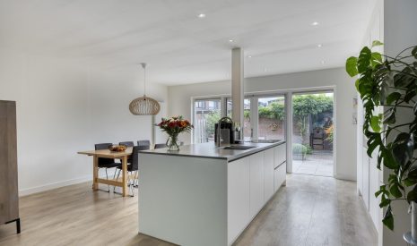 Te koop: Foto Woonhuis aan de Pallasstraat 42 in Alphen aan den Rijn