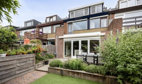Te koop: Foto Woonhuis aan de Pallasstraat 42 in Alphen aan den Rijn