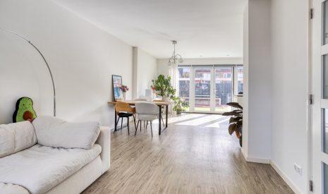 Te koop: Foto Woonhuis aan de Reigerstraat 20 in Alphen aan den Rijn