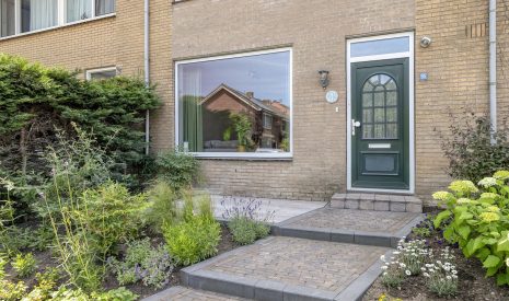Te koop: Foto Woonhuis aan de Potgieterlaan 95 in Hazerswoude-Rijndijk