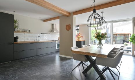 Te koop: Foto Woonhuis aan de Chrysantenstraat 23 in Noorden